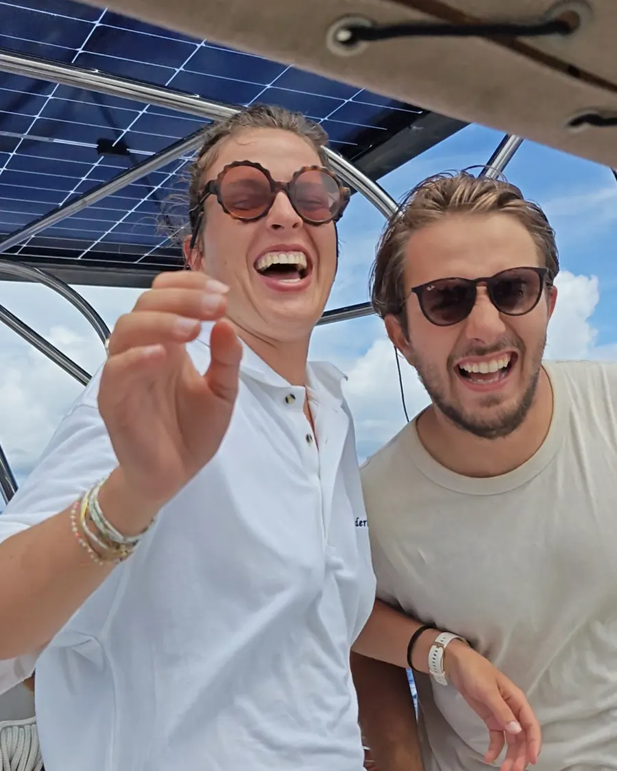 Léa et Clément, les fondateurs de Batchment Bon, en train de rire
